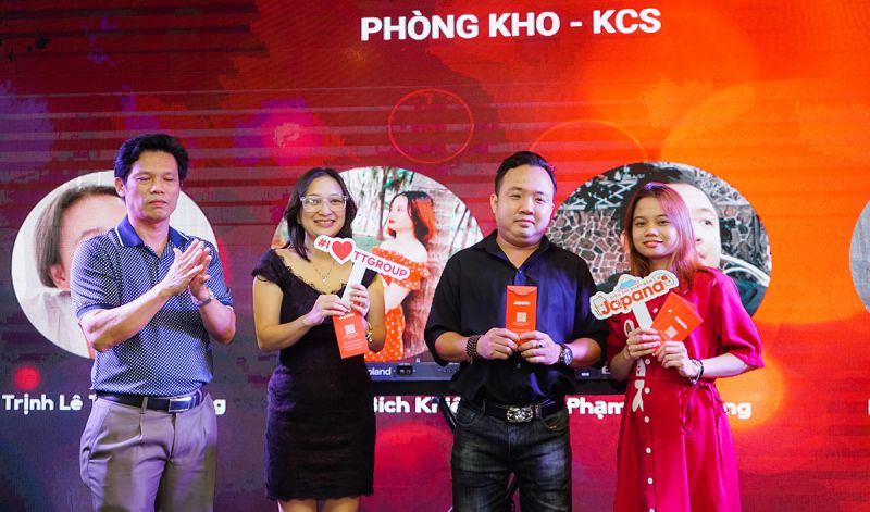 Phòng Kho KCS nhận lì xì Tết