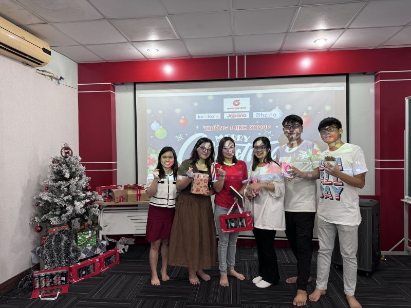 Đón Giáng Sinh An Lành 2023 Tại Gia Đình Trường Thịnh