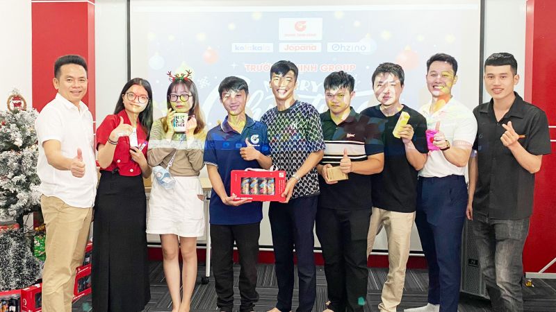 Đón Giáng Sinh An Lành 2023 Tại Gia Đình Trường Thịnh