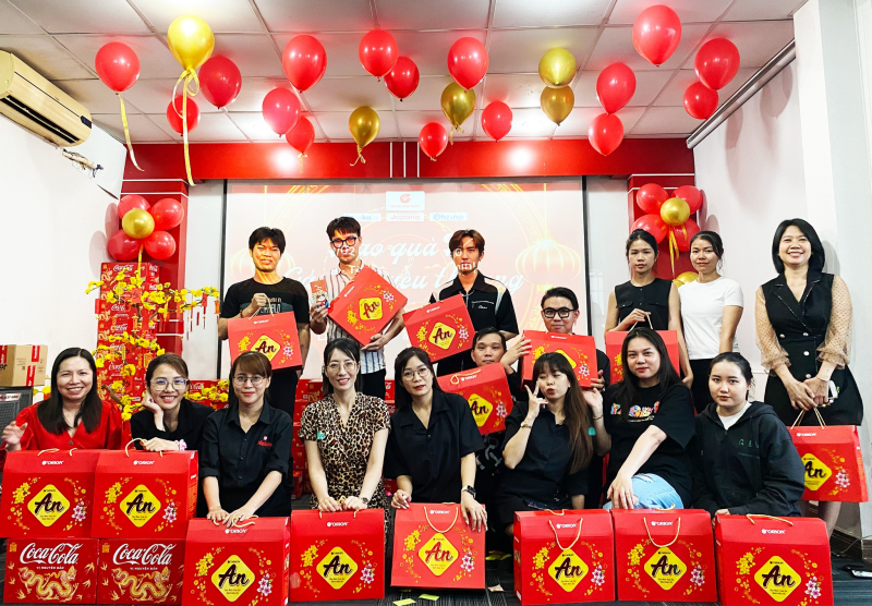Tất niên 2023: Trường Thịnh Group Ấm Tình Xuân, Cùng Nhau Đón Giáp Thìn
