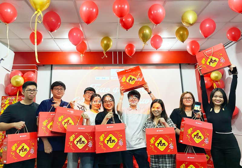 Tất niên 2023: Trường Thịnh Group Ấm Tình Xuân, Cùng Nhau Đón Giáp Thìn