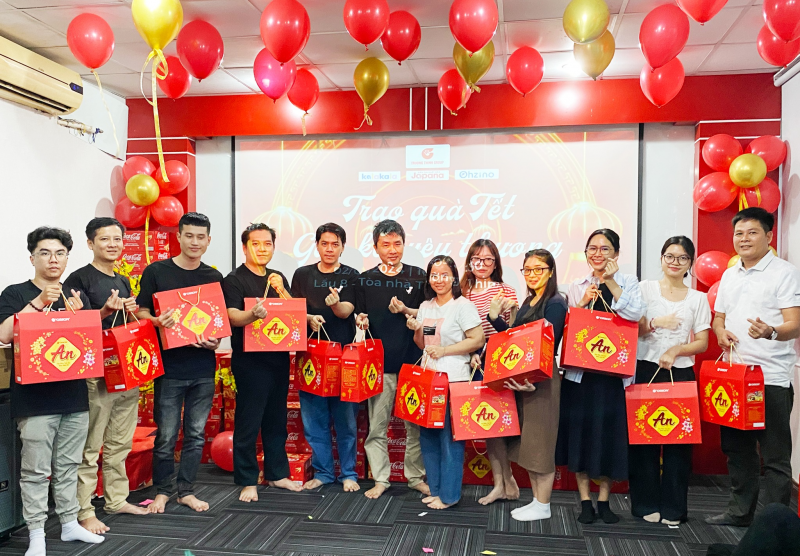 Tất niên 2023: Trường Thịnh Group Ấm Tình Xuân, Cùng Nhau Đón Giáp Thìn